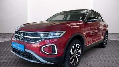 Kings red metallic schwarz Gebraucht 2025 VW T-Roc Style SUV | 31.889 € (Fairer Preis)