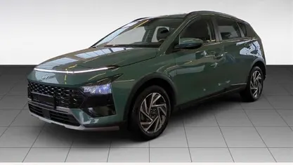 Gebraucht Hyundai Bayon Trend 101 PS (74 kW) 2025 Mangrove green / mic (gruen) SUV