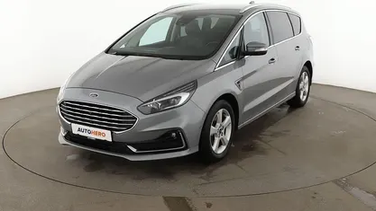 Gebraucht Ford S-MAX Titanium 190 PS (139 kW) 2020 Grau Van / Kleinbus