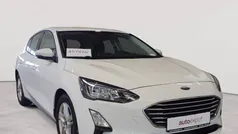 Frostweiß Gebraucht 2021 Ford Focus Cool & Connect Limousine | 13.490 € (Superpreis)