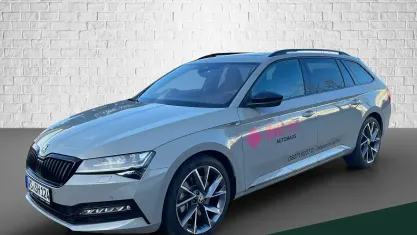 Używany Skoda Superb SportLine 280 KM (205 kW) 2025 Szary Kombi