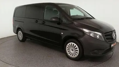 Gebraucht Mercedes Vito 163 PS (119 kW) 2024 Schwarz Van