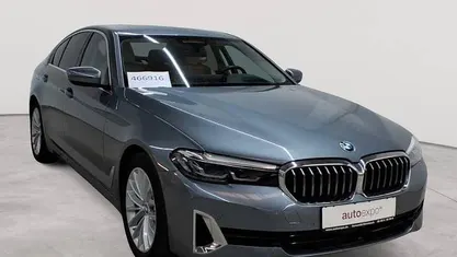 Gebraucht BMW 520 Luxury Line 190 PS (139 kW) 2022 Bluestone metallic Limousine