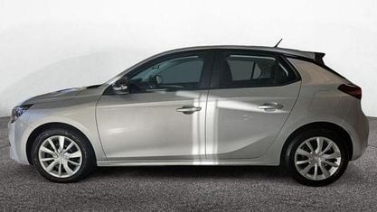 Używany Opel Corsa Edition 101 KM (74 kW) 2023 Srebrny Sedan/Limuzyna