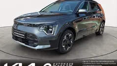 (agt) interstellar grau met. Gebraucht 2023 Kia e-Niro Comfort SUV | 25.990 € (Fairer Preis)