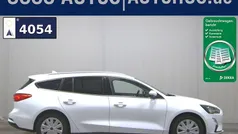 Weiß Gebraucht 2020 Ford Focus Cool & Connect Kombi | 6.690 €