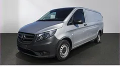 Silber Gebraucht 2021 Mercedes Vito Van / Kleinbus | 23.027 € (Fairer Preis)