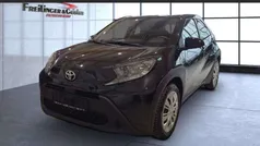 Mysticschwarz mica metallic Gebraucht 2023 Toyota Aygo X-play Kleinwagen | 15.990 € (Fairer Preis)