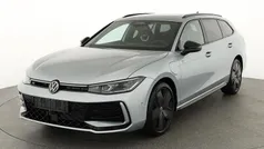 Gebraucht 2025 VW Passat R-line Kombi | 48.495 € (Fairer Preis)