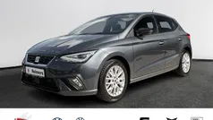 Grau Gebraucht 2024 Seat Ibiza FR Limousine | 22.989 € (Fairer Preis)