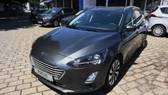 Grau Gebraucht 2020 Ford Focus Cool & Connect Kombi | 20.500 € (Teuer)