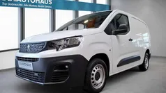 Weiß Gebraucht 2021 Peugeot Partner Premium Van / Kleinbus | 12.450 € (Guter Preis)