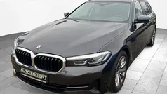 Grau Gebraucht 2021 BMW 520 Performance Kombi | 27.450 € (Fairer Preis)