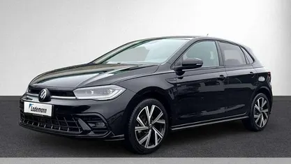 Deep black perleffekt Gebraucht 2024 VW Polo R-line Kleinwagen | 25.579 € (Fairer Preis)