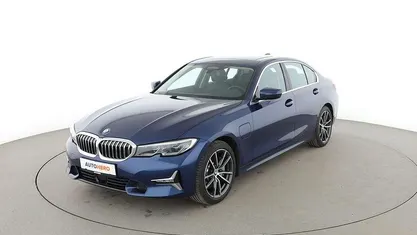 Gebraucht BMW 330e Luxury Line 2019 Blau Limousine