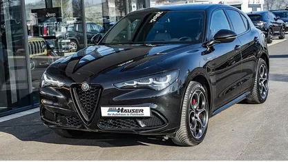 Schwarz Gebraucht 2024 Alfa Romeo Stelvio Veloce SUV | 39.985 € (Fairer Preis)