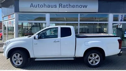 Weiß Gebraucht 2019 Isuzu D-Max Abholung | 31.990 € (Guter Preis)