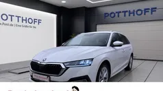 Weiss Gebraucht 2023 Skoda Octavia Style Kombi | 20.777 € (Fairer Preis)