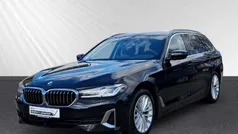 Schwarz Gebraucht 2021 BMW 520 Luxury Line Kombi | 30.388 € (Fairer Preis)