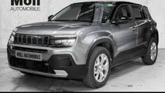 Granite grey mit dach in volca Neu 2024 Jeep Avenger EV Altitude SUV | 27.480 € (Superpreis)