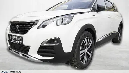 Gebraucht Peugeot 5008 Allure 131 PS (96 kW) 2021 Weiss Van / Kleinbus