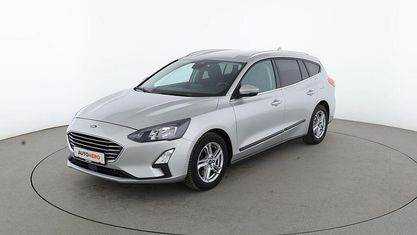 Używany Ford Focus Cool & Connect 120 KM (88 kW) 2020 Szary Kombi