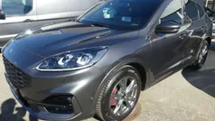 Magneticgrau metallic (metallic) Gebraucht 2024 Ford Kuga ST-Line X SUV | 28.800 € (Fairer Preis)