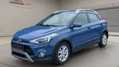 Blau Gebraucht 2017 Hyundai i20 Active Limousine | 10.900 € (Fairer Preis)