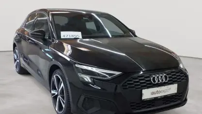 Gebraucht Audi A3 Sport 116 PS (85 kW) 2023 Brillantschwarz Limousine