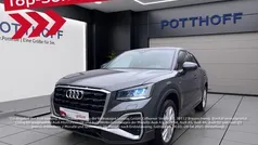 Grau Gebraucht 2024 Audi Q2 S-Line SUV | 29.950 € (Fairer Preis)