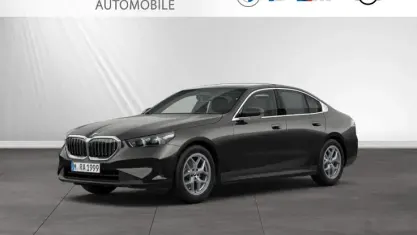 Gebraucht BMW 520 Sport Line 197 PS (144 kW) 2024 Sophistograu brillanteffekt Limousine