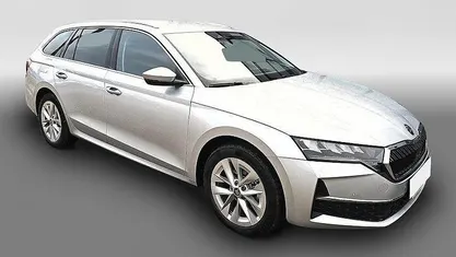 Gebraucht 2025 Skoda Octavia Selection Kombi | 33.630 € (Guter Preis)