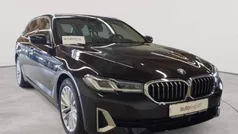 Saphirschwarz metallic Gebraucht 2021 BMW 530e Luxury Line Kombi | 32.590 € (Guter Preis)