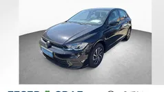 Deep black perleffekt Gebraucht 2024 VW Polo Life Limousine | 18.440 € (Guter Preis)