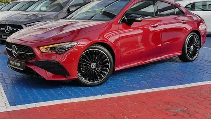 Gebraucht 2024 Mercedes CLA200 AMG Coupé | 42.890 €