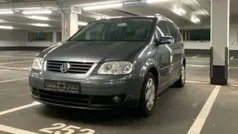 Grau Gebraucht 2005 VW Touran Trendline Van / Kleinbus | 4.000 € (Teuer)
