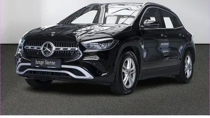 Gebraucht Mercedes GLA200 Advanced 163 PS (119 kW) 2024 Unilack nachtschwarz SUV