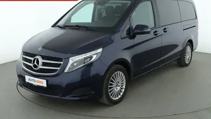 Gebraucht Mercedes V220 Edition 163 PS (119 kW) 2019 Blau Van / Kleinbus
