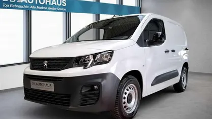 Gebraucht Peugeot Partner Premium 102 PS (75 kW) 2023 Van / Kleinbus