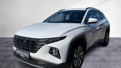 Gebraucht Hyundai Tucson Trend 230 PS (169 kW) 2021 Polar white / sol SUV