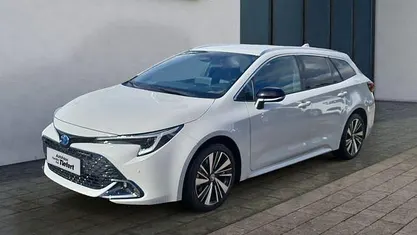 Grau Neu 2025 Toyota Corolla Limousine | 37.800 €