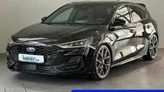 Obsidianschwarz metallic Gebraucht 2022 Ford Focus ST Limousine | 30.990 € (Fairer Preis)