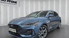 Blau Gebraucht 2024 Ford Focus ST-Line X Limousine | 25.550 € (Guter Preis)