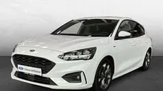 Weiß Gebraucht 2019 Ford Focus ST-Line Limousine | 15.490 € (Fairer Preis)