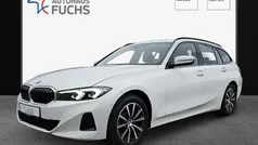 Alpinweiss iii Gebraucht 2024 BMW 318 Kombi | 33.690 € (Fairer Preis)