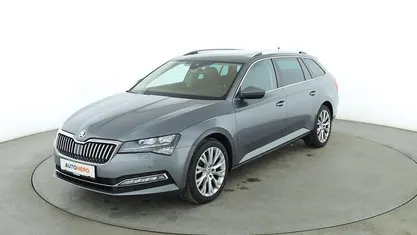 Gebraucht Skoda Superb Style 190 PS (139 kW) 2022 Grau Kombi
