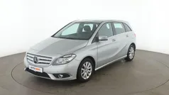 Grau Gebraucht 2014 Mercedes B180 Van / Kleinbus | 13.150 € (Fairer Preis)