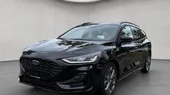Schwarz Gebraucht 2024 Ford Focus ST-Line X Kombi | 22.900 € (Superpreis)
