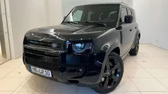 Santorini black Gebraucht 2024 Land Rover Defender SE SUV | 93.980 €