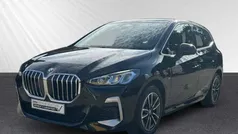 Schwarz Gebraucht 2023 BMW 218 Active Tourer M Sport Van / Kleinbus | 27.990 € (Fairer Preis)